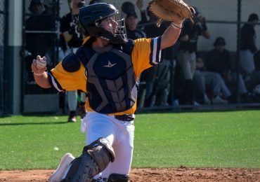 Varsity baseball sharpens skills, strengthens teamwork for De Anza league