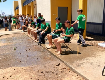 Annual soak a senior senior event brings students together